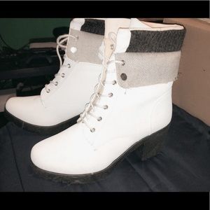 Shoes/booties/boots